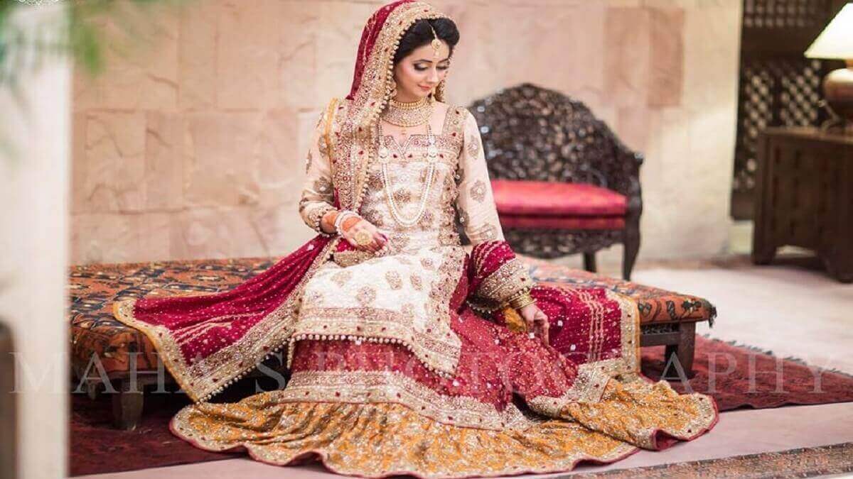 Complete-Guide-to-Choose-a-Perfect-Wedding-Dress-in-Pakistan